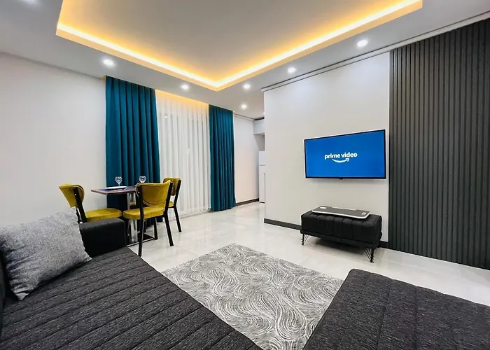 6 Centrally Located Spacious And Air Conditioned 1 1 Appartement Antalya
